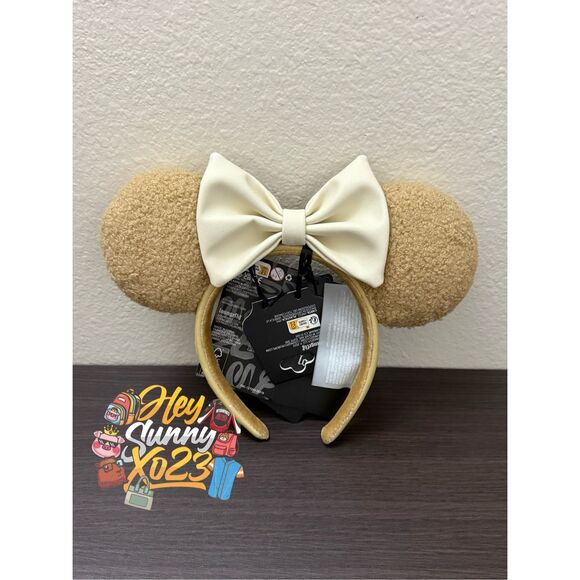 Loungefly Minnie Mouse Brown Sherpa Ears Headband main image 4